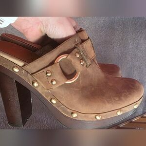 Brown Leather Women's Clogs